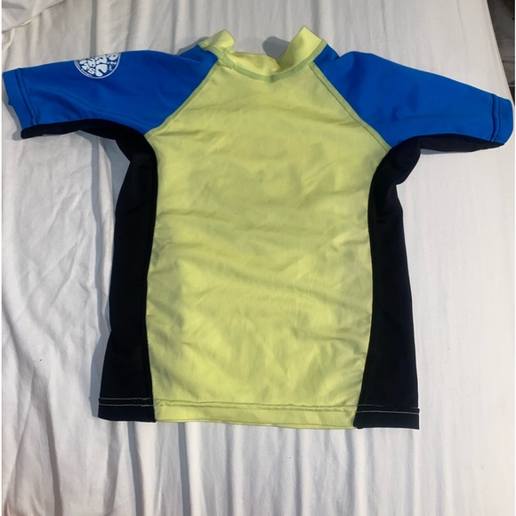 TODDLER RIP CURL RASH GUARD. NEVER WORN! - Picture 2 of 4